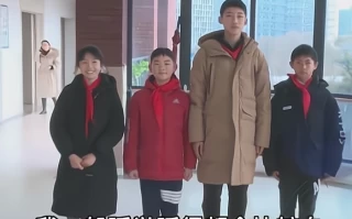 超越成年人！这位浙江小学生的身高让人惊叹不已！